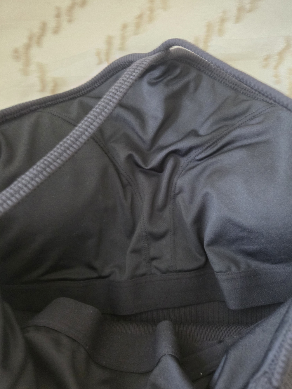 ALO Yoga Black Ribbed Strappy Crop Tank - Picture 4 of 4